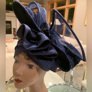 Navy Blue Fascinator Headpiece for Women

GEL6 0326